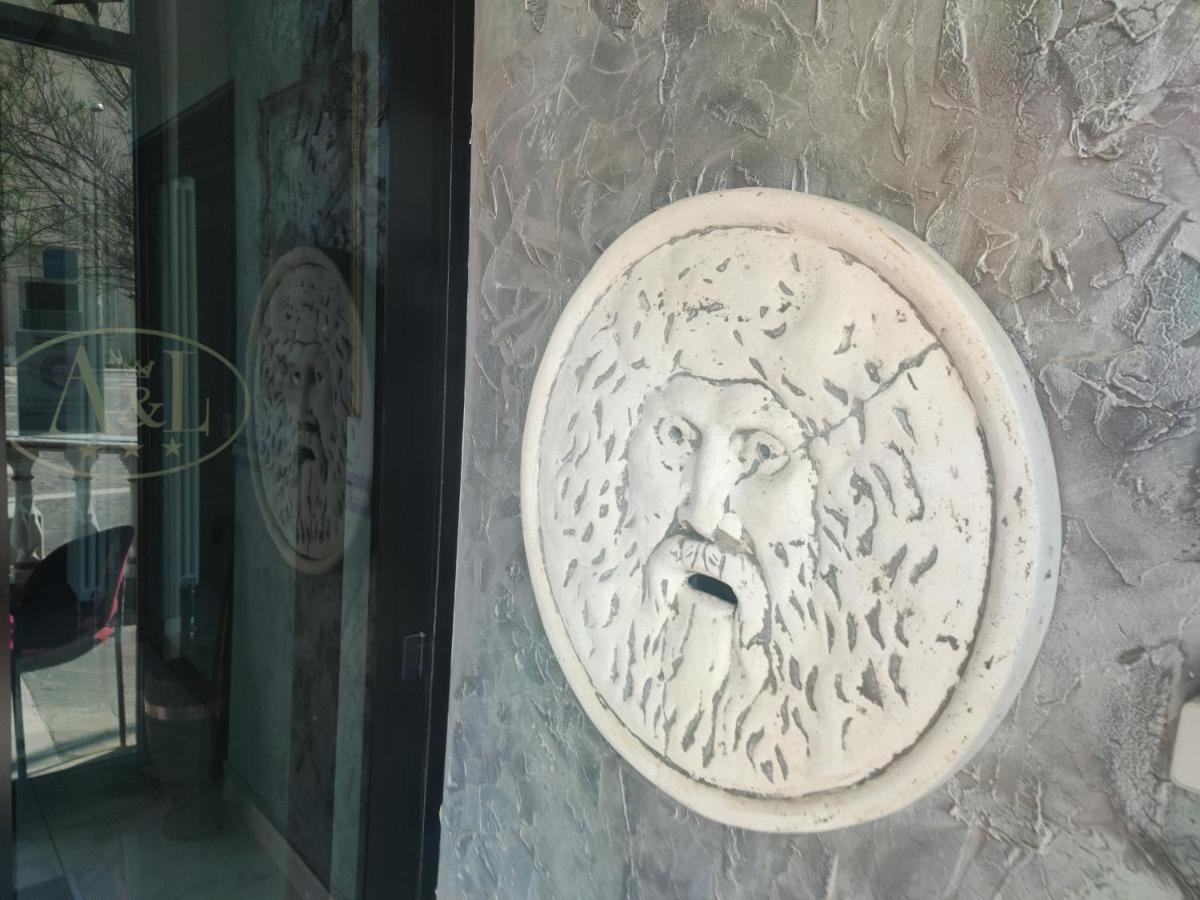 טורביאניקה Alex & Lorenz Hotel מראה חיצוני תמונה