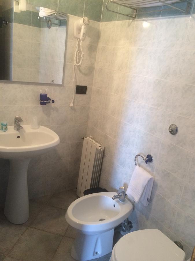 טורביאניקה Alex & Lorenz Hotel מראה חיצוני תמונה