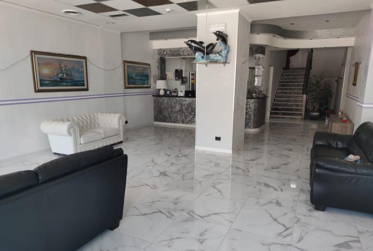 טורביאניקה Alex & Lorenz Hotel מראה חיצוני תמונה