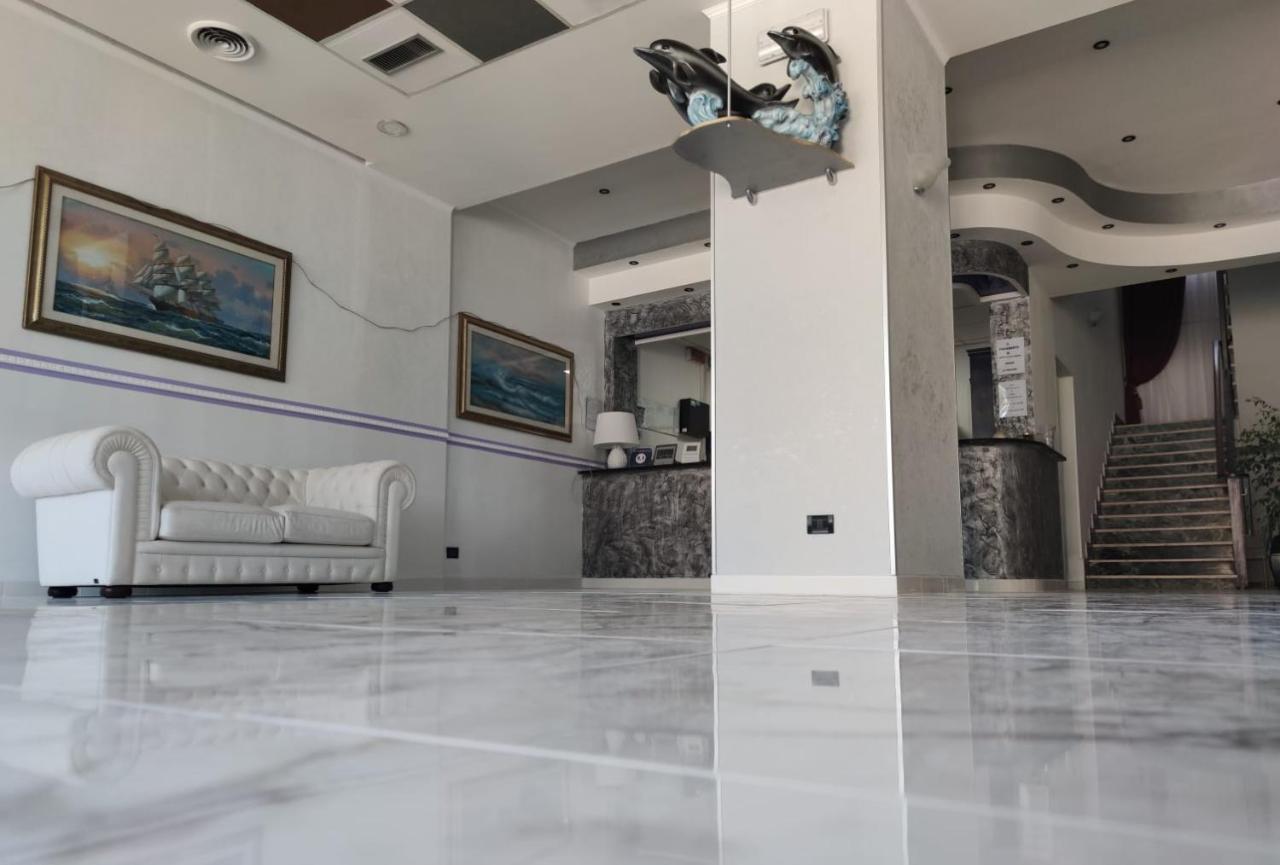 טורביאניקה Alex & Lorenz Hotel מראה חיצוני תמונה